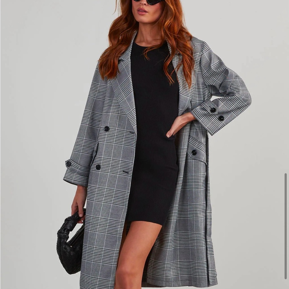 Chic Plaid Double-Breasted Coat